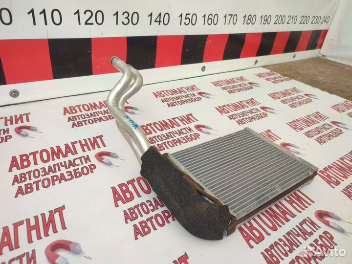 Радиатор печки Ниссан Жук