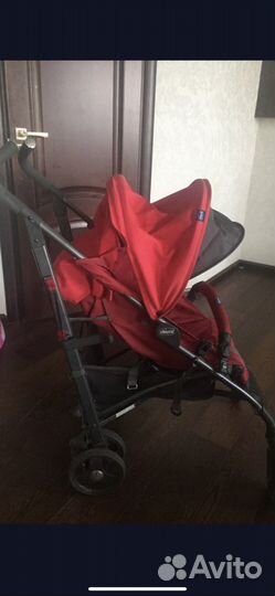 Прогулочная коляска chicco