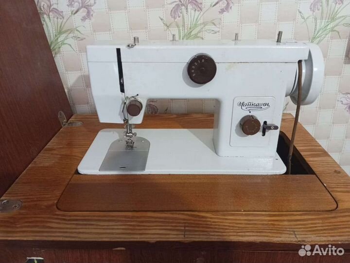 Швейная машина чайка 134