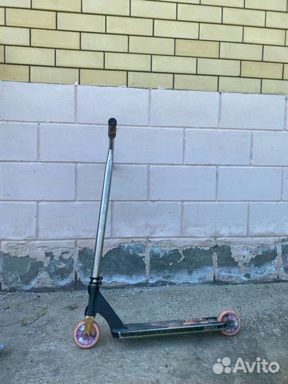 Трюковой самокат