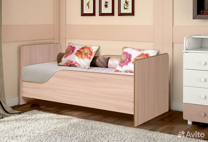 Детская кроватка Малышка