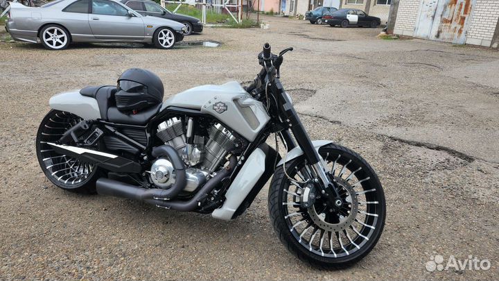 Harley-davidson v-rod