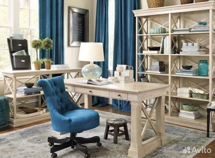 Письменный стол