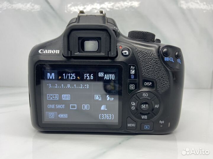 Зеркальный фотоаппарат Canon 1300D + 18-55mm