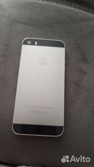 Телефон iPhone 5s