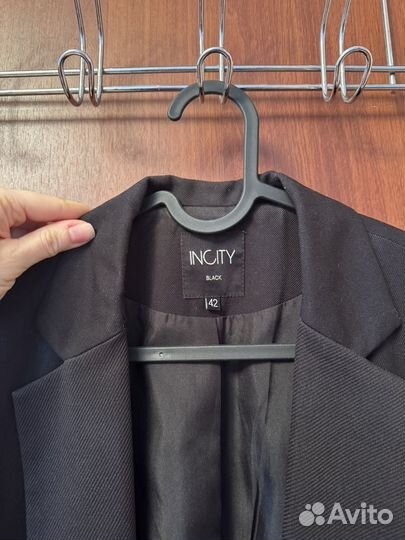 Жилетка длинная женская размер S Incity