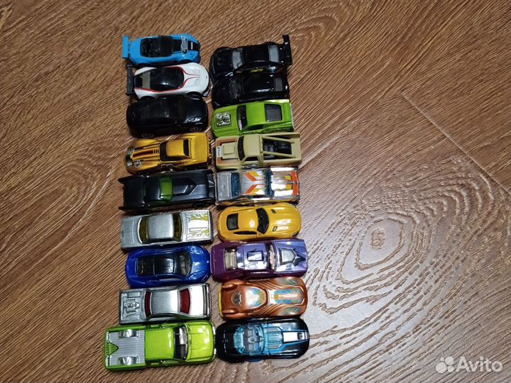 Hot wheels машинки