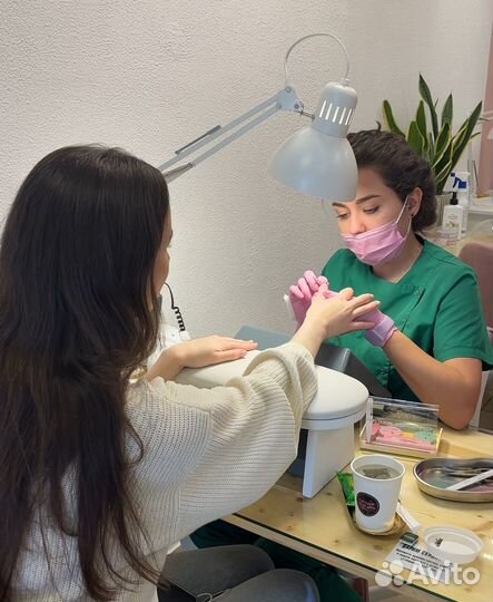 Мастер маникюра/педикюра