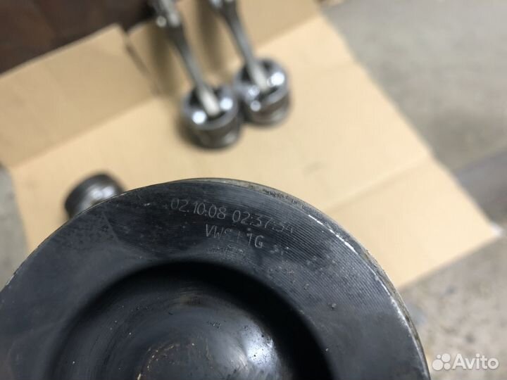 Поршень шатун Volkswagen Tiguan 08-17