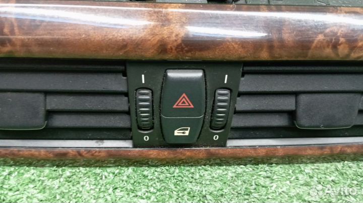 Накладка на торпеду Bmw 5-Series Правая