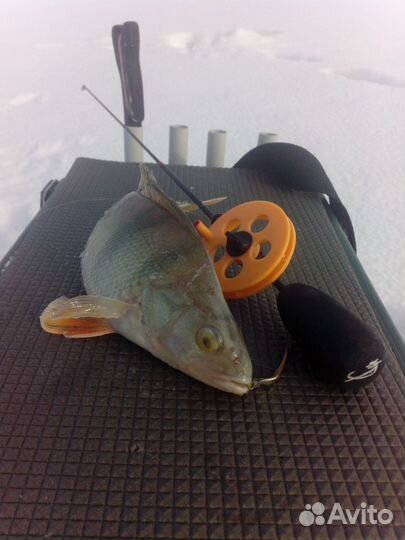 Удочка (зимняя) ручной работы (блесна, балансир, м