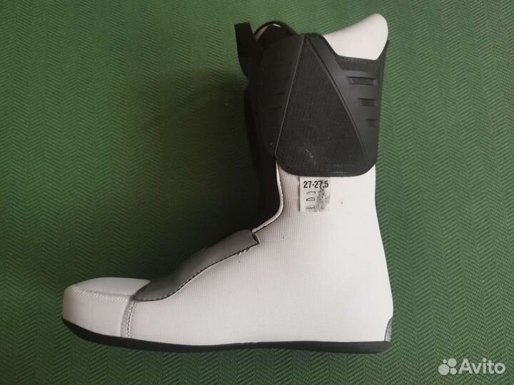 Горнолыжные ботинки