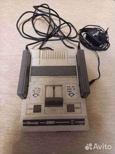 Игровая приставка Dendy Junior Steepler 1993 год