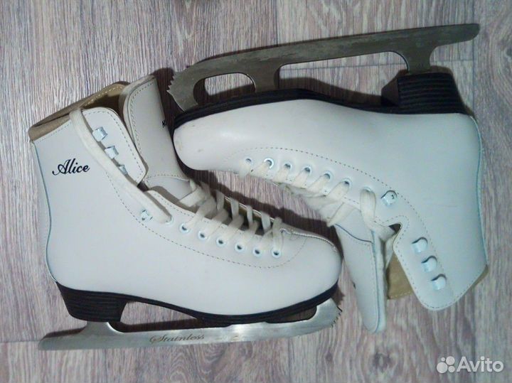 Коньки фигурные Alice