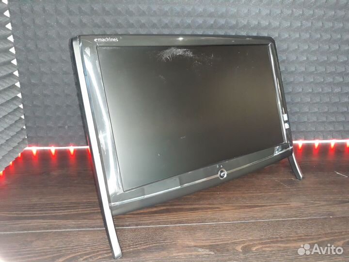 Моноблок Emachines EZ1601 (19'', Atom D270, 2Gb)
