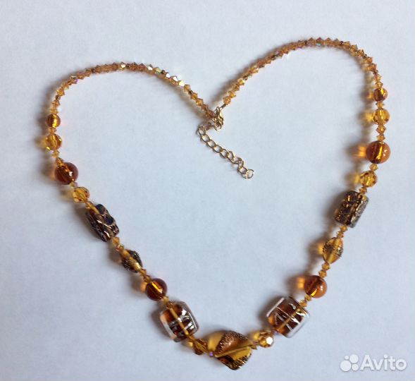 Желтое ожерелье из бусин ручной работы