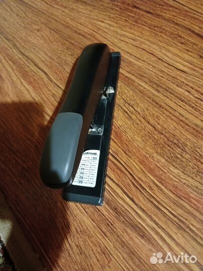 Степлер канцелярский большой Erich Krause