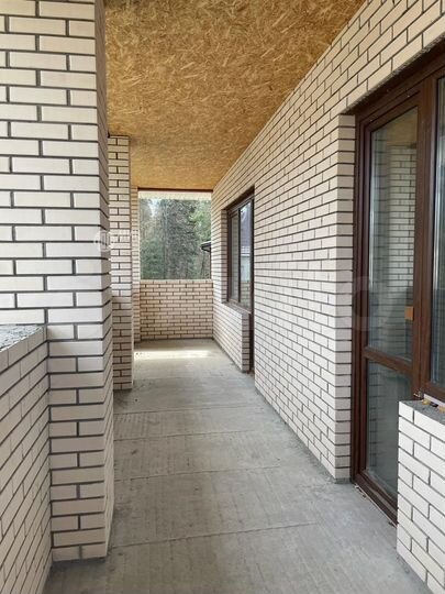 Коттедж 247,7 м² на участке 6,5 сот.