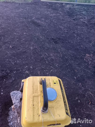 Бензиновый генератор