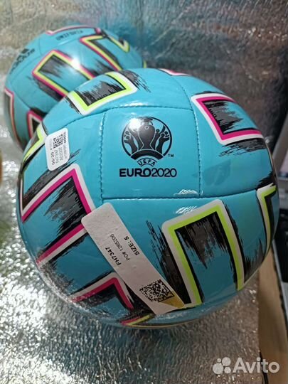 Футбольный мяч adidas для пляжного футбола