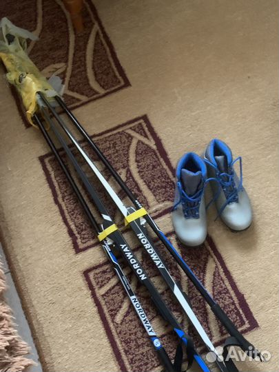 Лыжные ботинкии лыжи