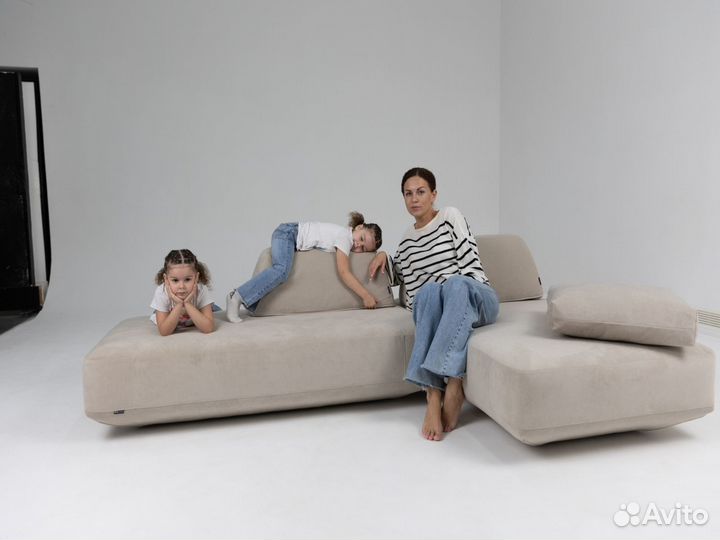 Диван со спальным местом 4400х1800 мм