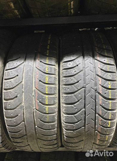 Bridgestone Ice Cruiser 7000 215/60 R17 97N