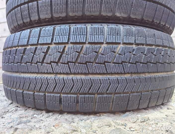Bridgestone Blizzak VRX 215/55 R17 108H