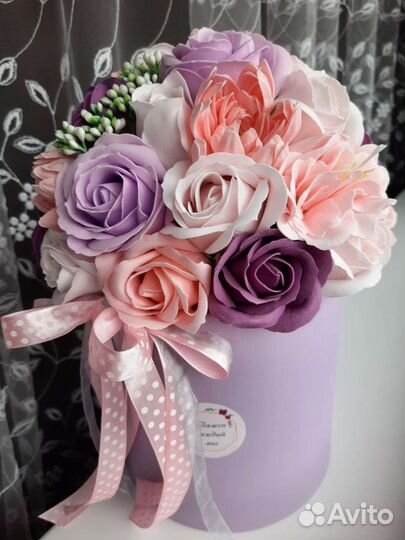 Неувядающий букет из мыльных роз