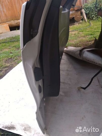 Продам дверь багажника Субару Форестер SH 2011
