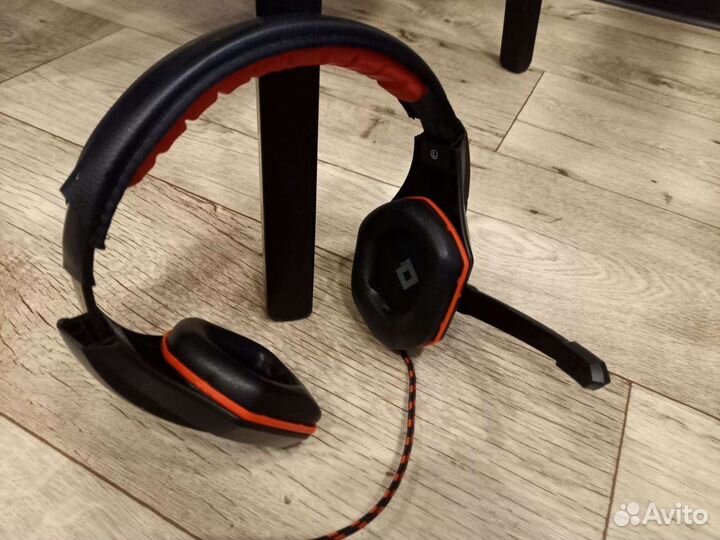 Игровые наушники с микрофоном Bomber