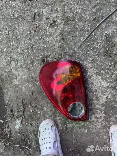 Задний фар l200