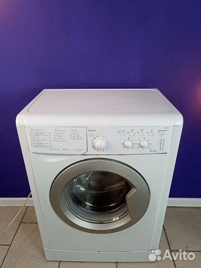 Стиральная машина Indesit 5 kg. Доставка