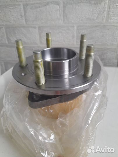 Ступица с подшибником