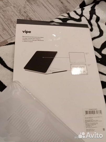Защитная накладка на Macbook