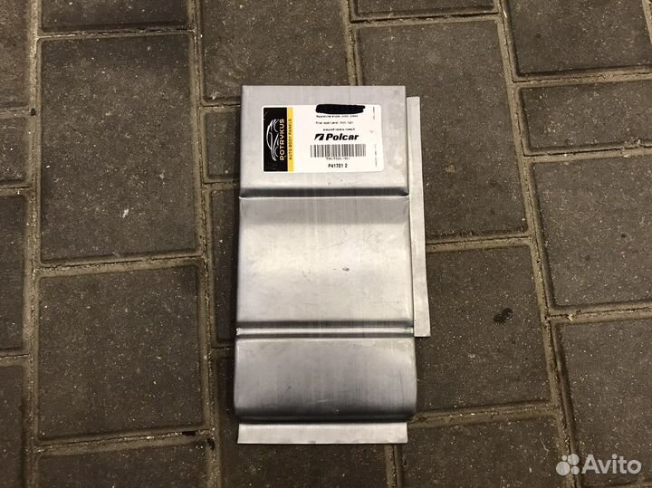 Накладка правой стойки Фольксваген Транспортер Т4