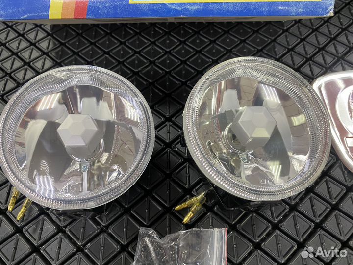 Противотуманные фары универсальные 100 мм стекло