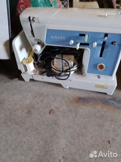 Машинка швейная