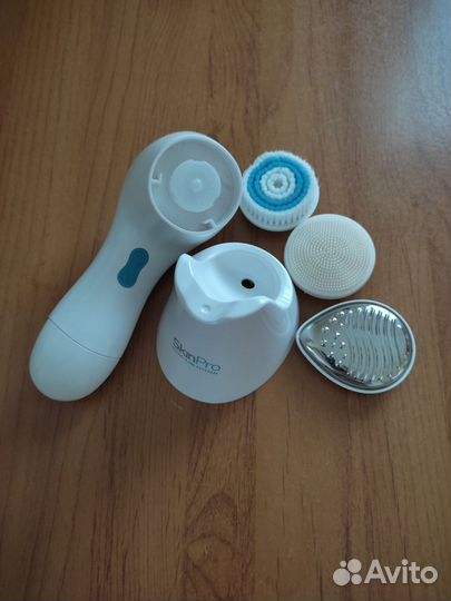 Аппарат для очищения лица Skin Pro Oriflame