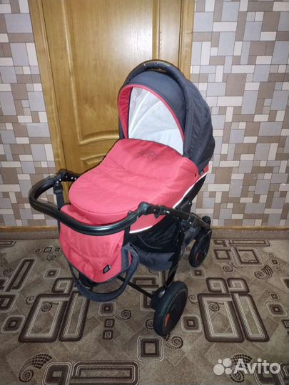 Коляска 2 блока фирмы Tutis. Хорошее состояние