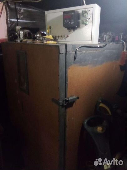 Инкубатор для яиц автоматический