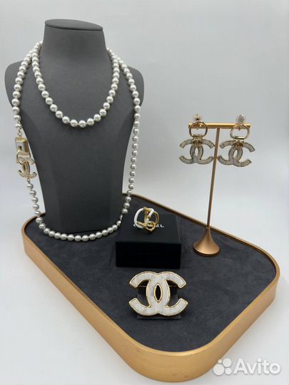 Бусы chanel