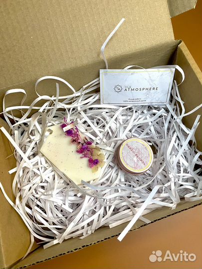 Бокс из аромасаше и бальзама для губ