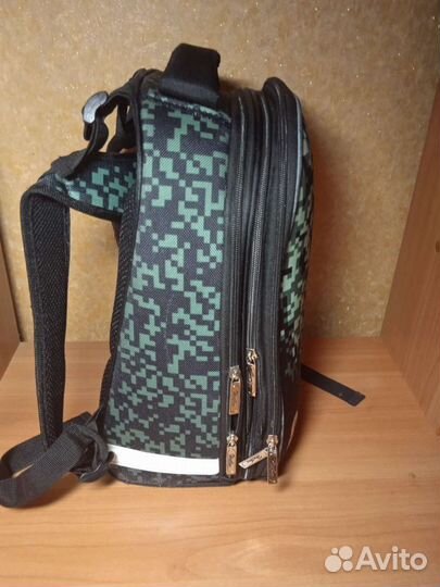 Рюкзак школьный