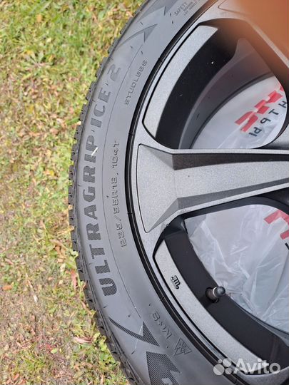 Goodyear UltraGrip Ice 2 235/55 R18