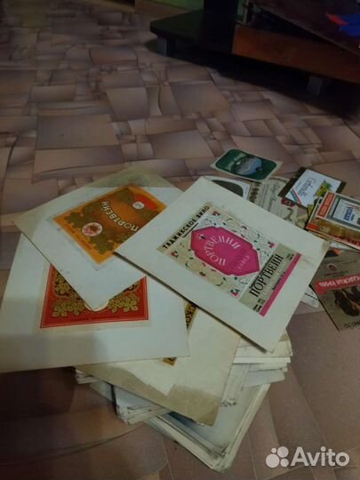 Коллекция винных этикеток