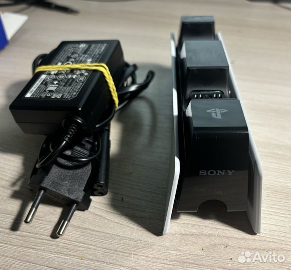 Оригинальная зарядная станция ps5
