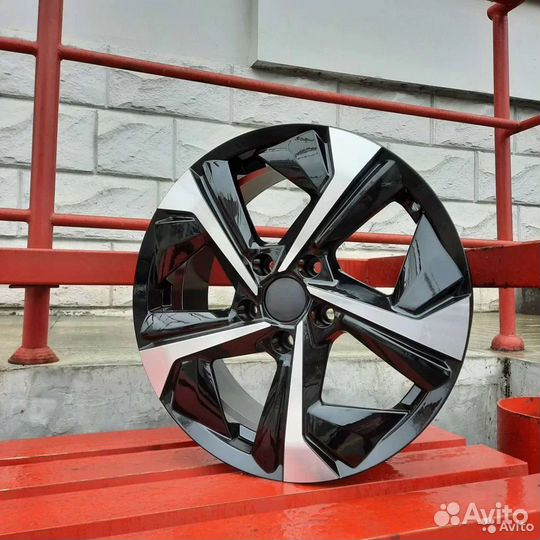 Литые Диски R17 7.0 5*112 ET43 d57.1