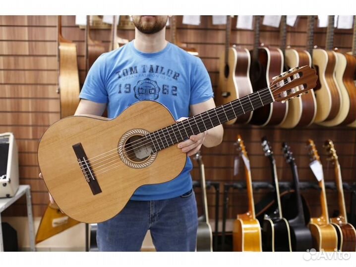Kremona S62C 7/8 уменьшенная гитара
