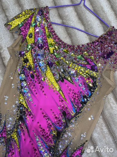 Купальник для художественной гимнастики